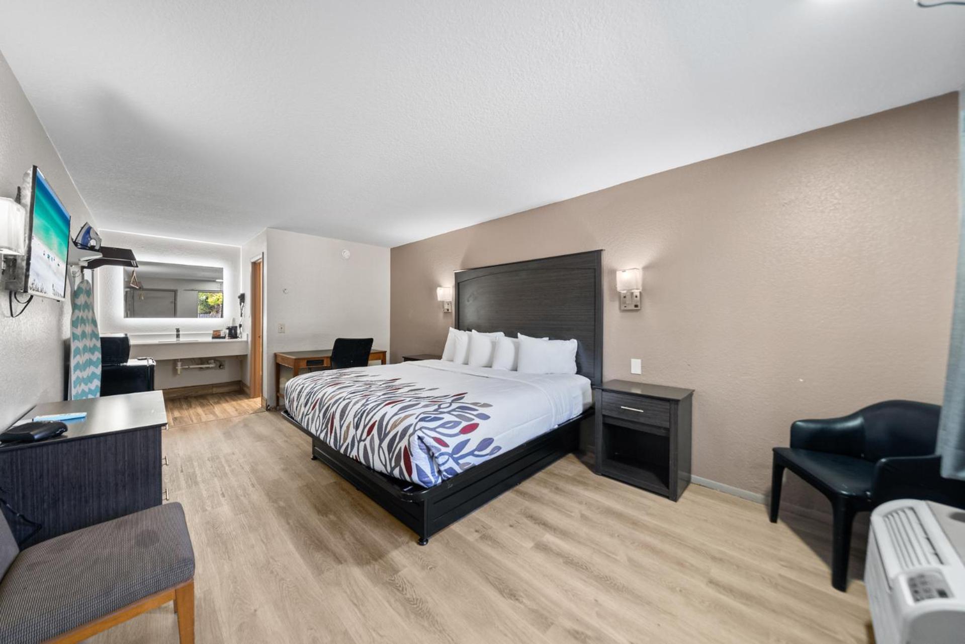 Upper Grand Lagoon Executive Inn - Panama City Beach מראה חיצוני תמונה