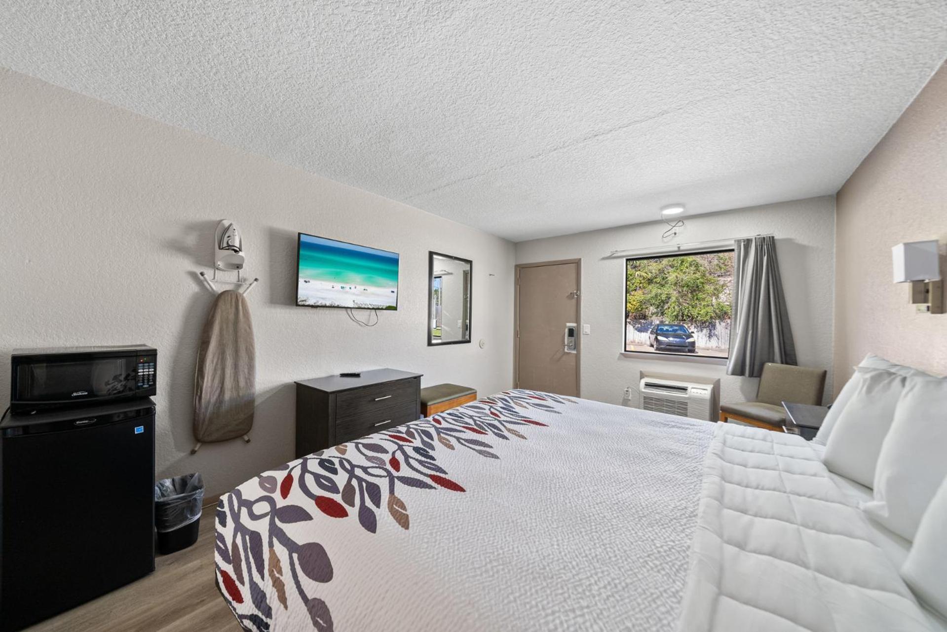 Upper Grand Lagoon Executive Inn - Panama City Beach מראה חיצוני תמונה